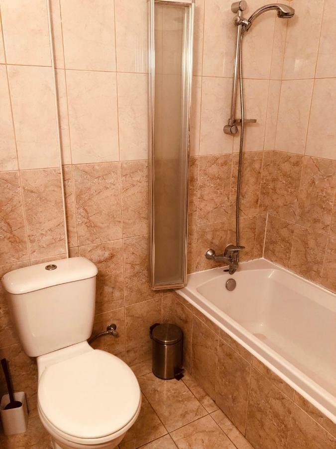 Private Apartment At Aristo Universe III With Pool Paphos Extérieur photo