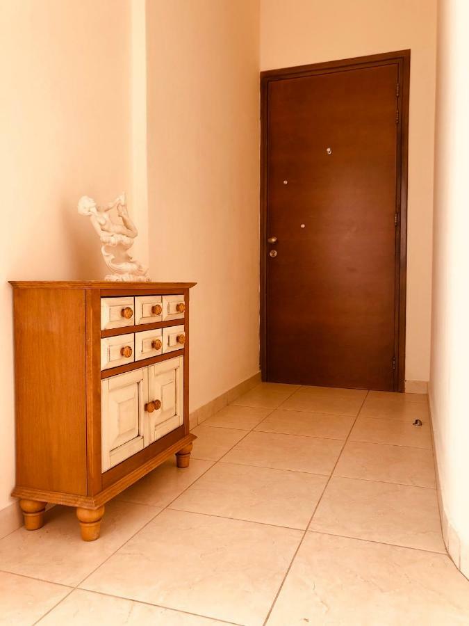 Private Apartment At Aristo Universe III With Pool Paphos Extérieur photo